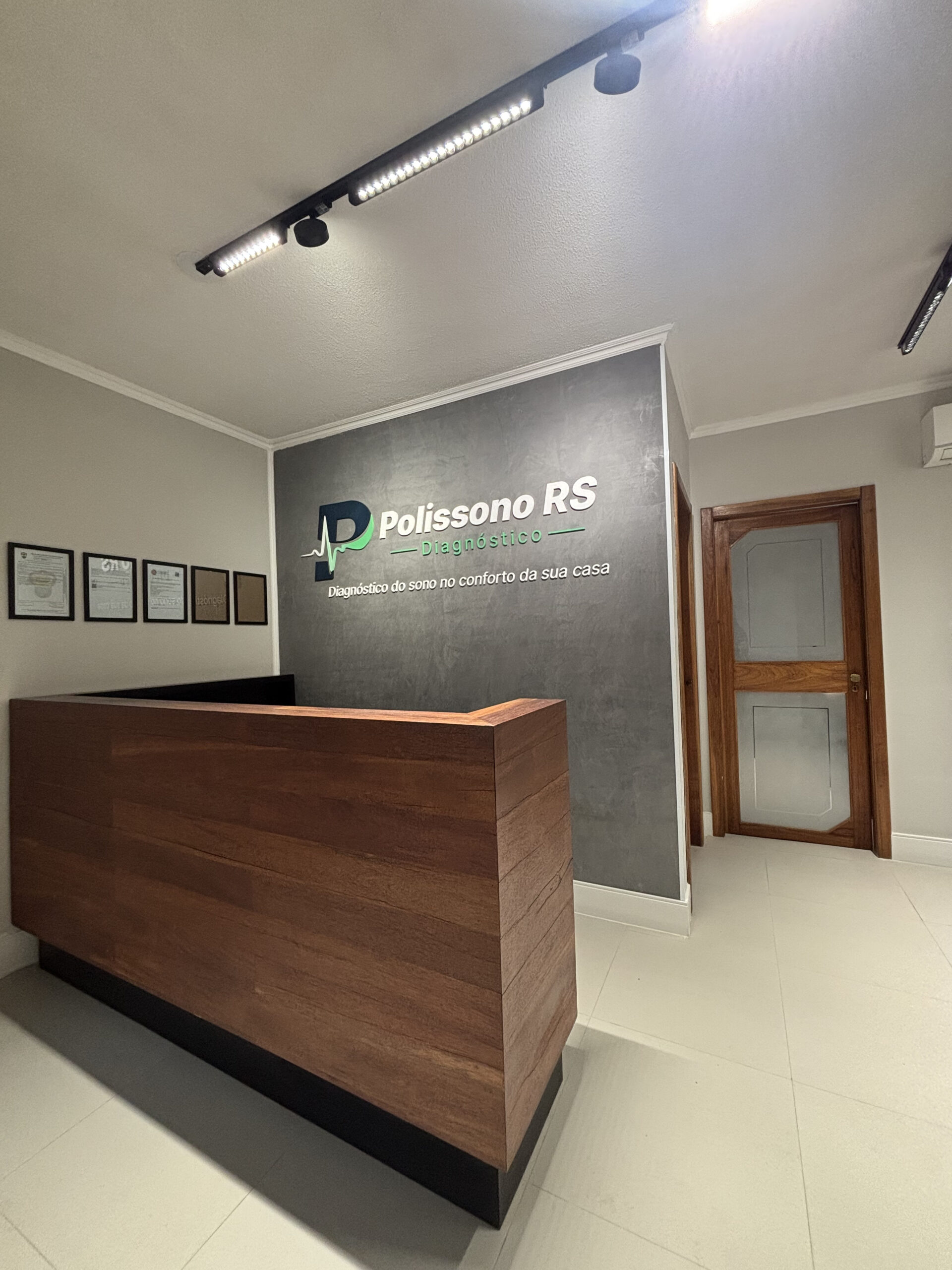 polissono 8